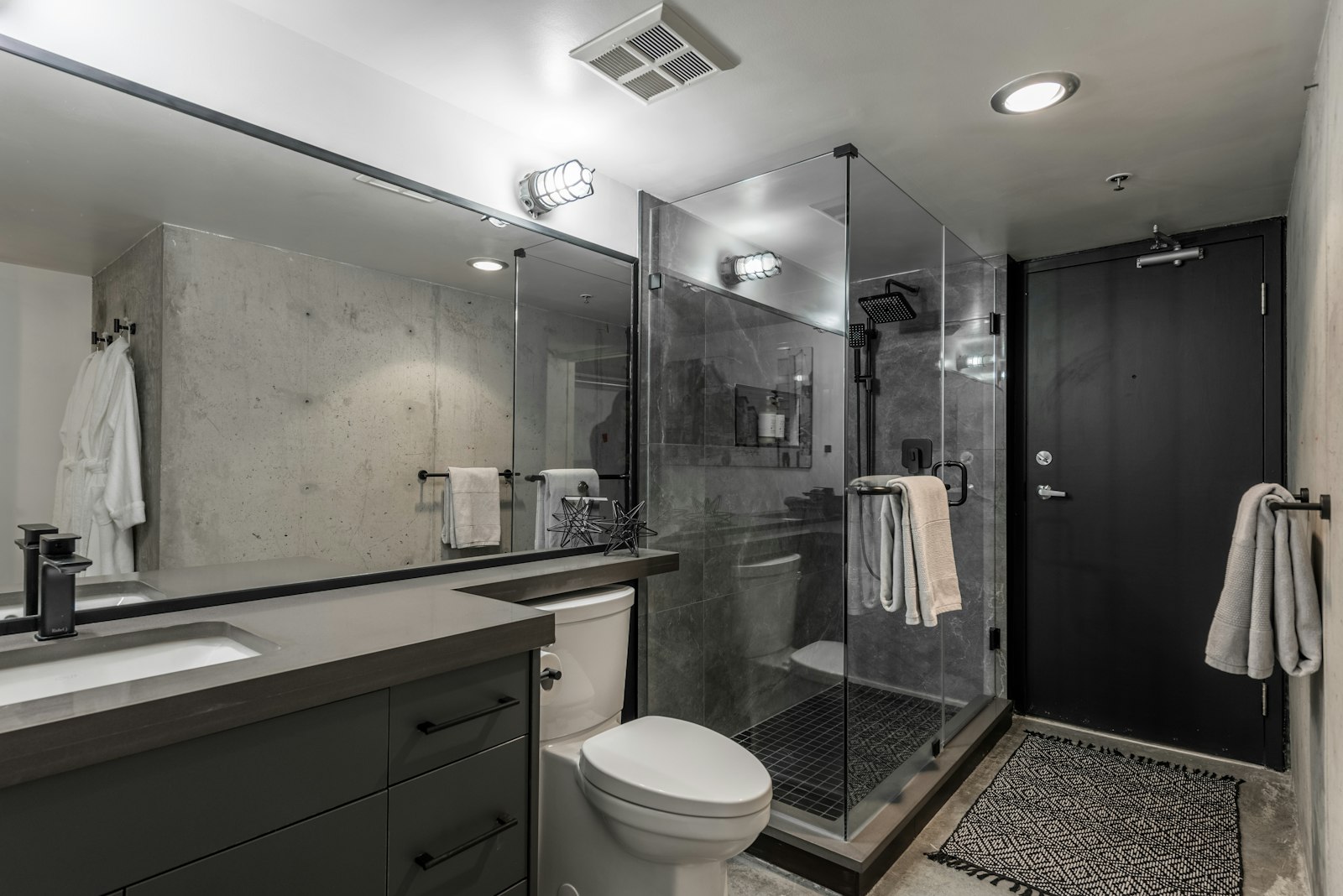 Modern bathroom